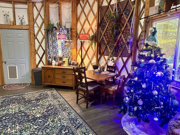 Boho Yurt Stay • Massage Chair • Cozy & Unique - Yurts for Rent in Athens, Ohio, United States - Airbnb