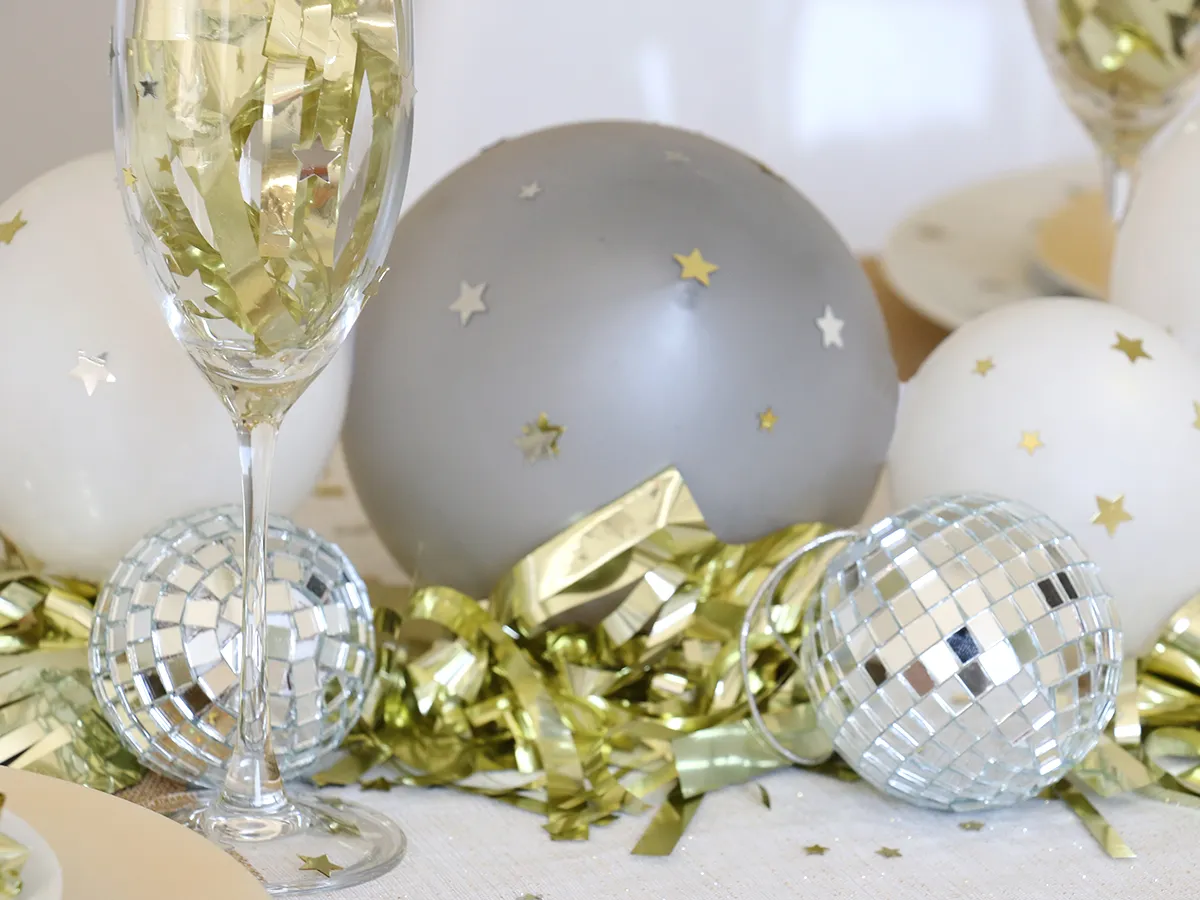 Budget-Friendly New Year's Eve Tablescape Ideas | Rent-A-Center