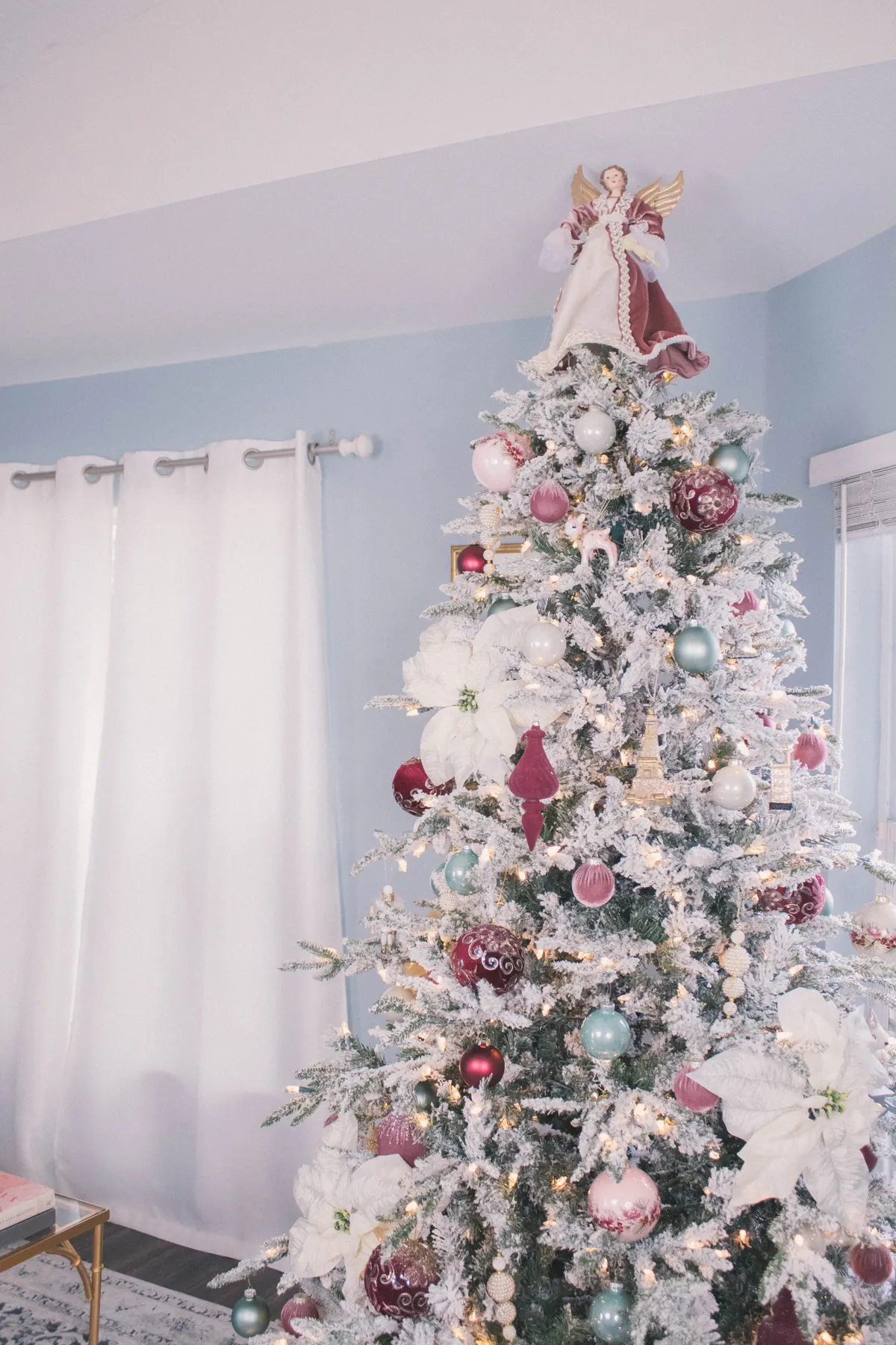 Burgundy and Pink Victorian Inspired Christmas Tree – Hannah McDonnell