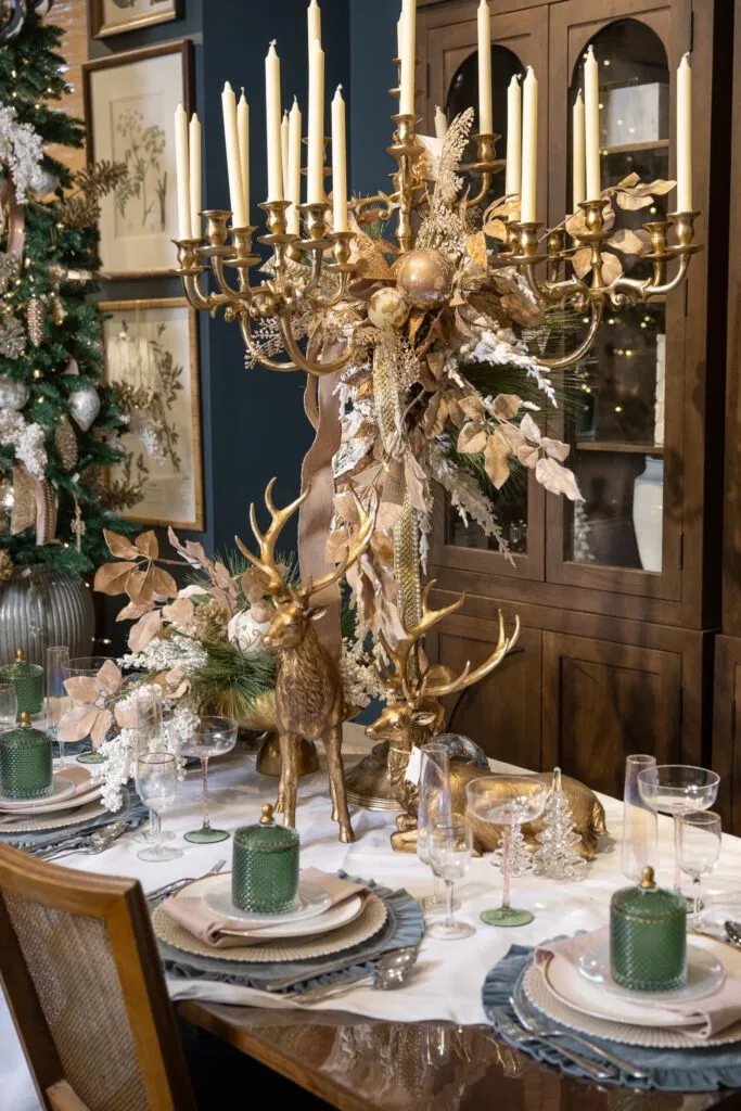 Cameo Christmas: A Timeless Holiday Elegance – Nell Hill's