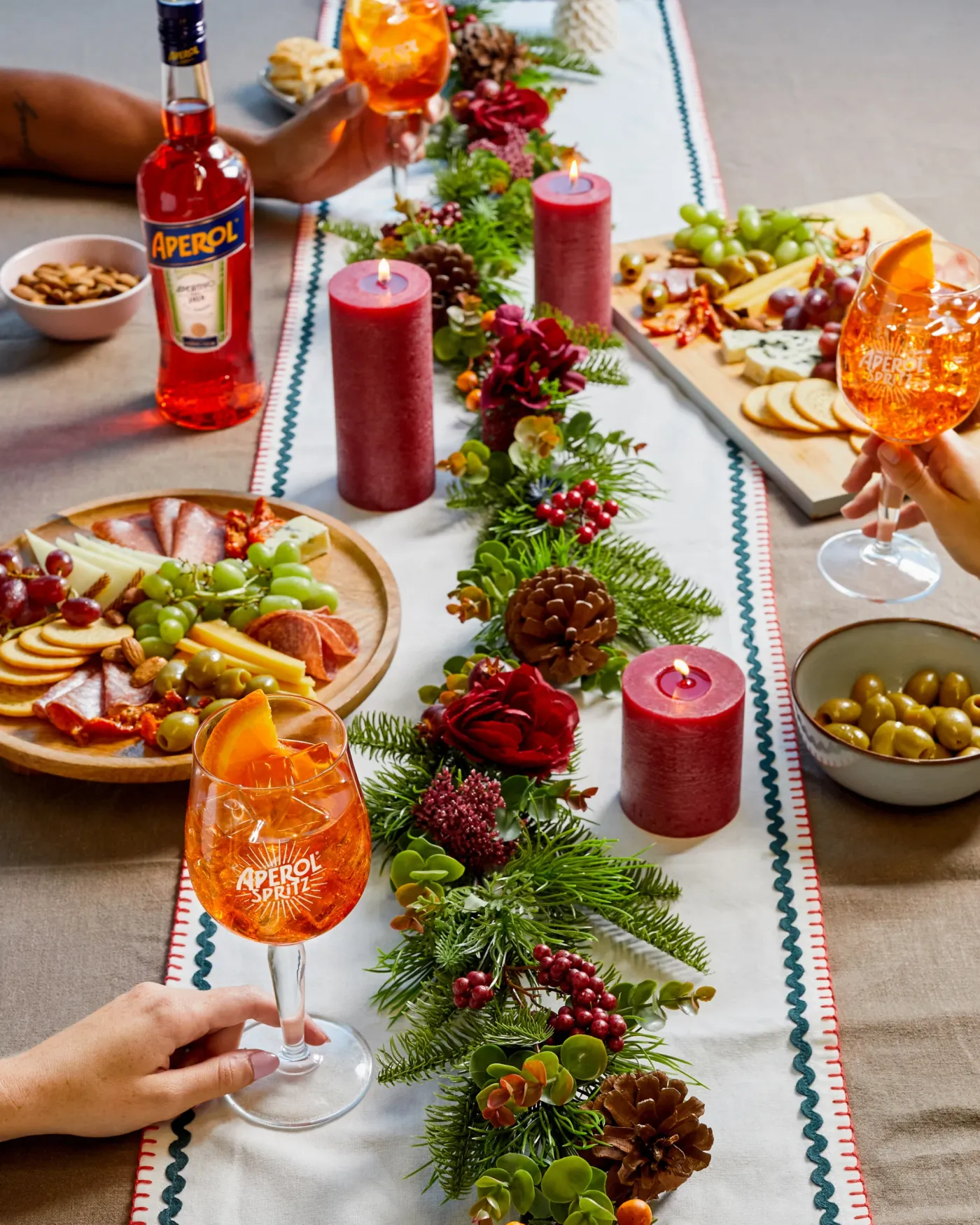 Christmas Aperitif Ideas: Decorations, Barware & Aperol Spritz