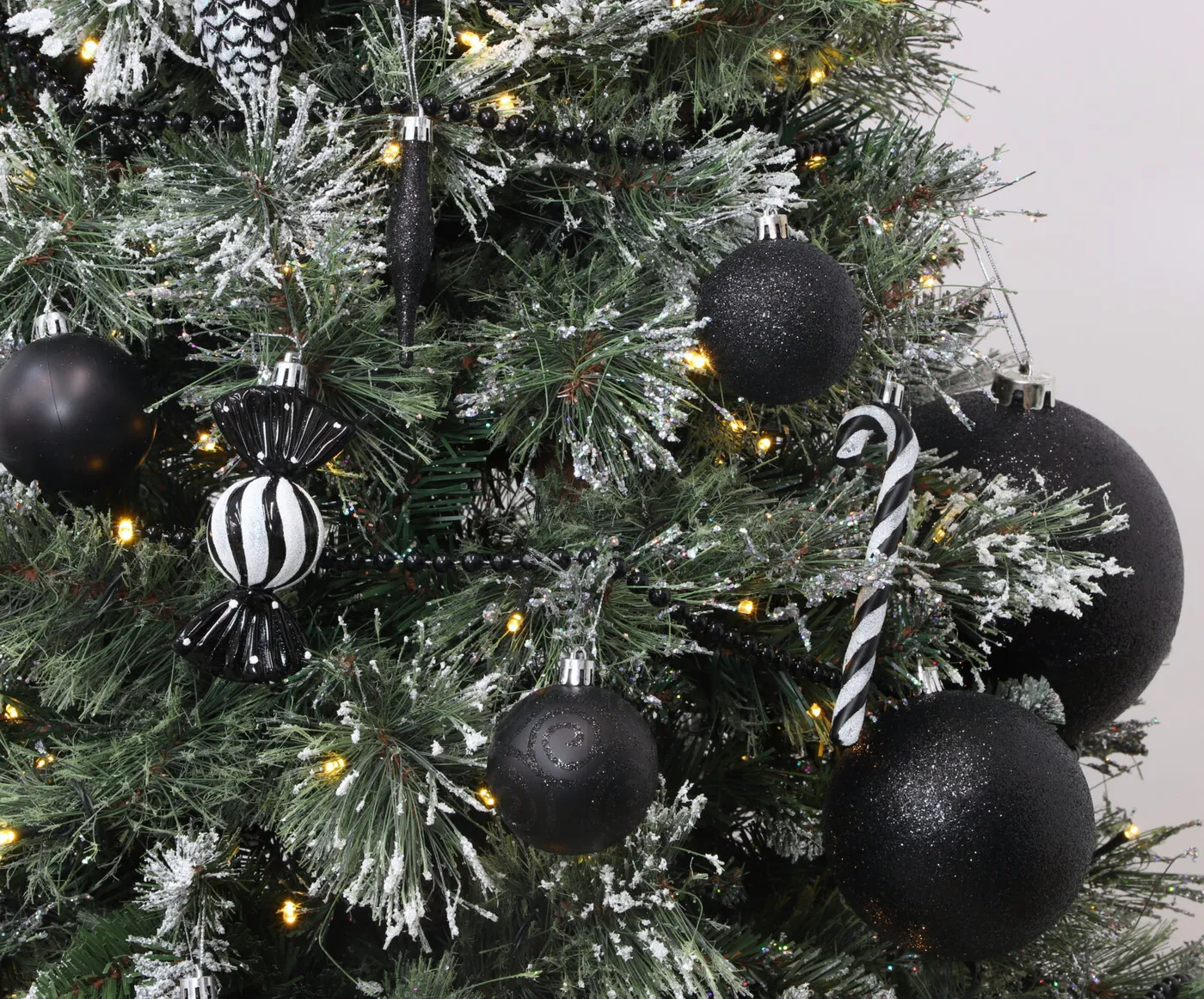 Christmas Concepts® Pack of 10-60mm Christmas Tree Baubles - Shiny, Matte &  Glitter Decorated Baubles (Black)
