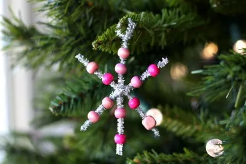 Christmas Craft: Beaded Snowflake Ornament | Alpha Mom
