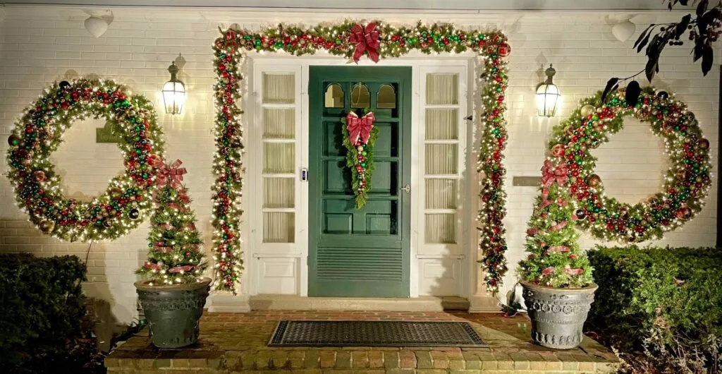 Christmas | Holiday Décor | Milwaukee, WI | Bloom! Landscaping