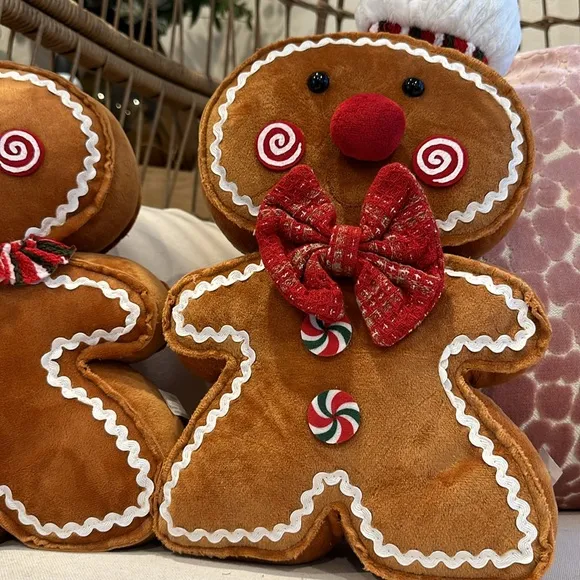 Christmas Holiday gingerbread boy girl theme pillow doll plush set baker bow