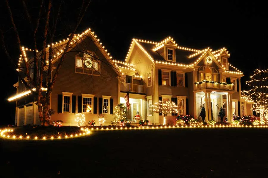 Christmas & Holiday Lighting Services | Iowa | All American Turf Beauty
