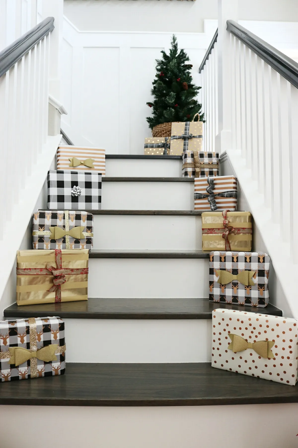 Christmas Home Tour - House Becomes Home Interiors