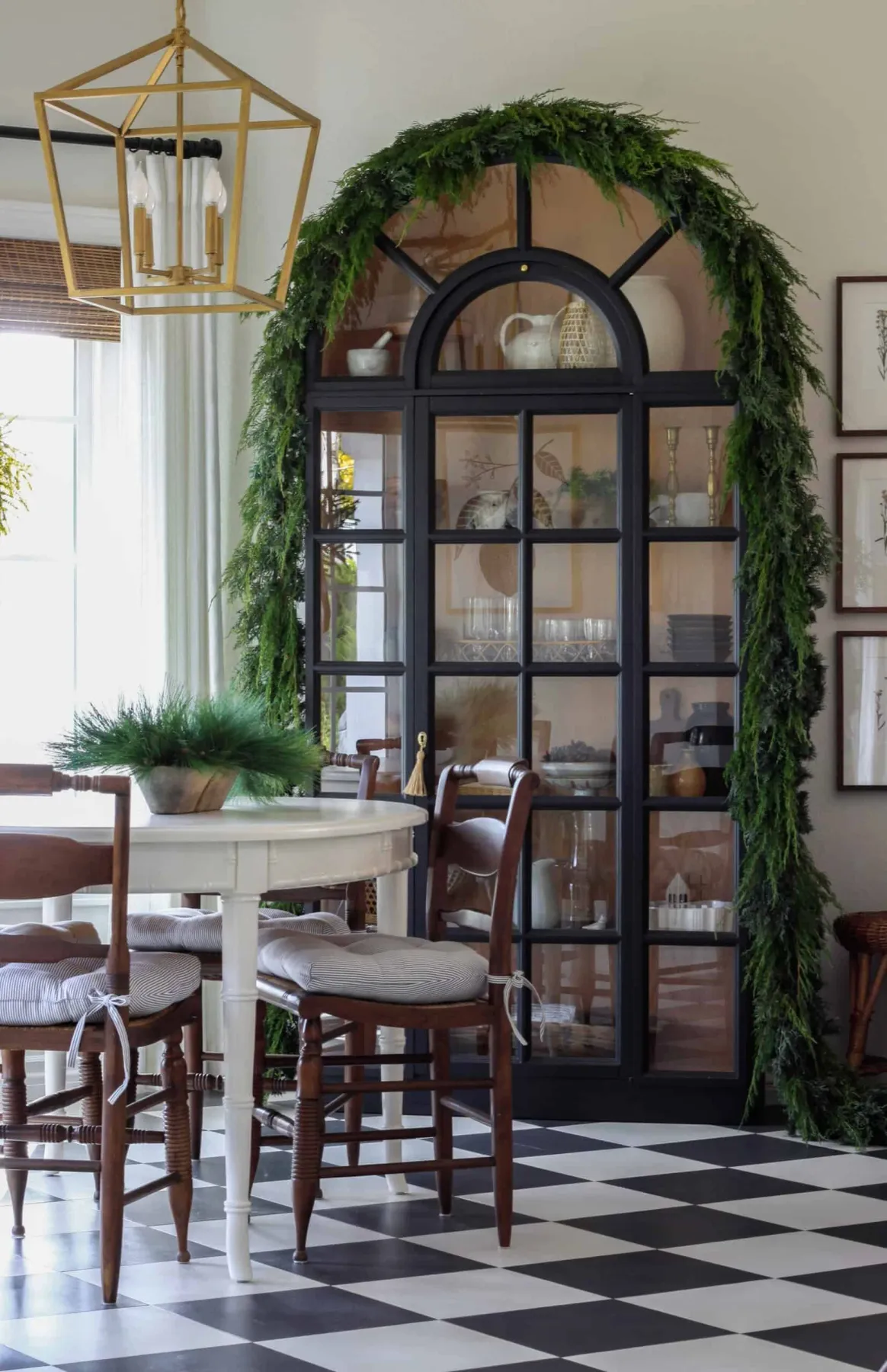 Christmas in the Kitchen and Breakfast Nook — Wildflower Home Interiors