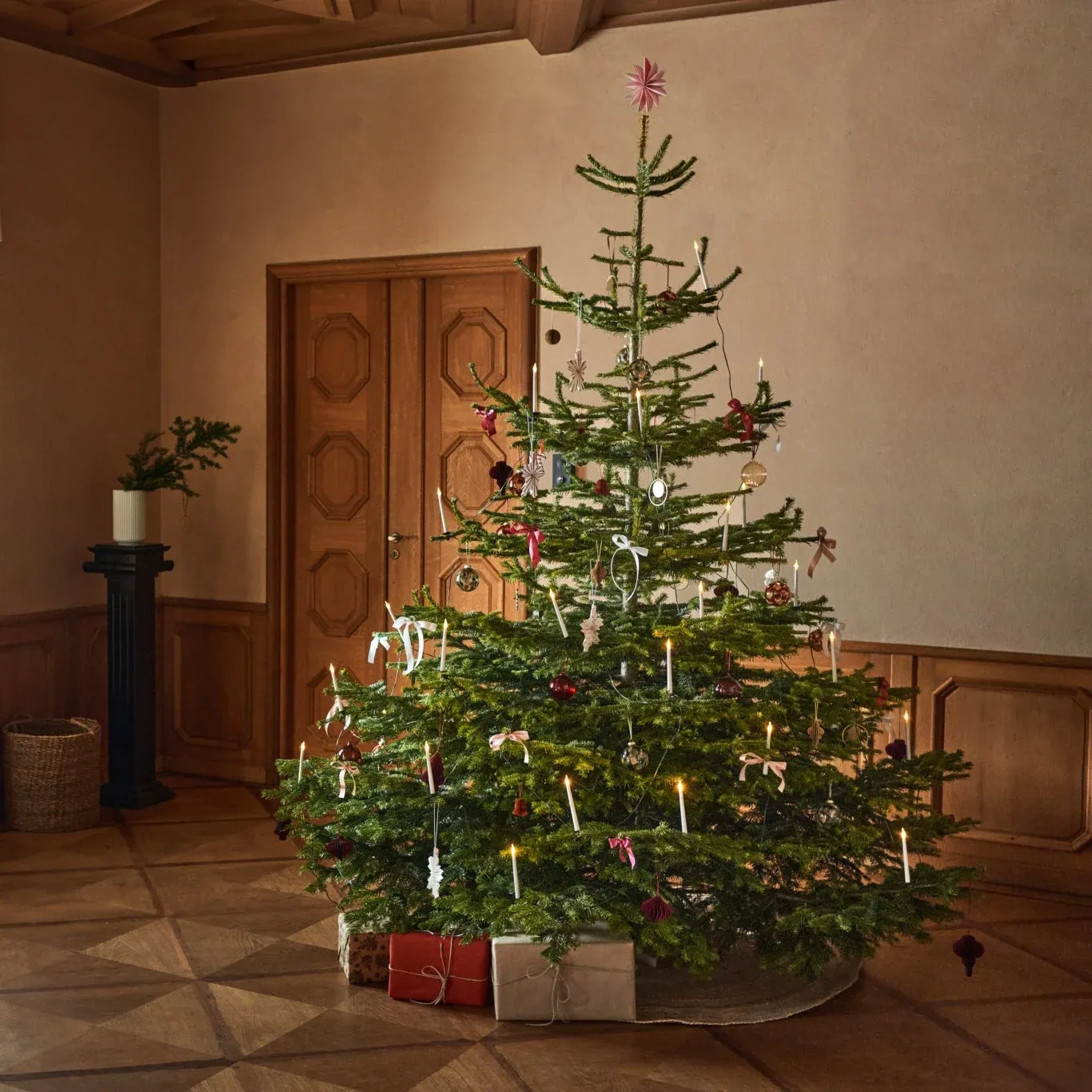 Christmas tree decorating ideas