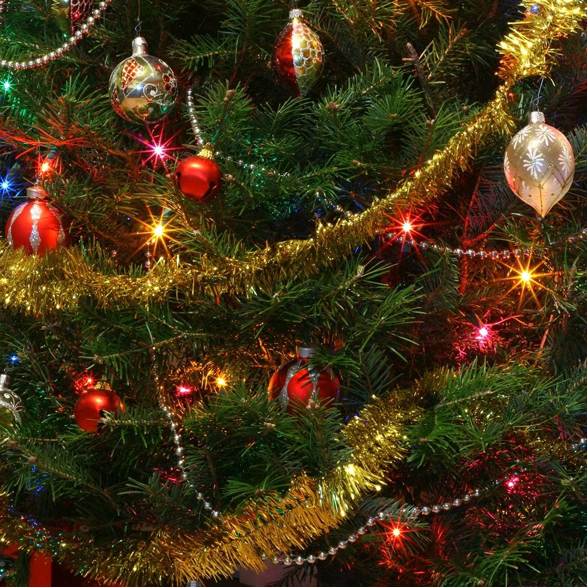 Christmas Tree Decorating Tips | Christmas Central