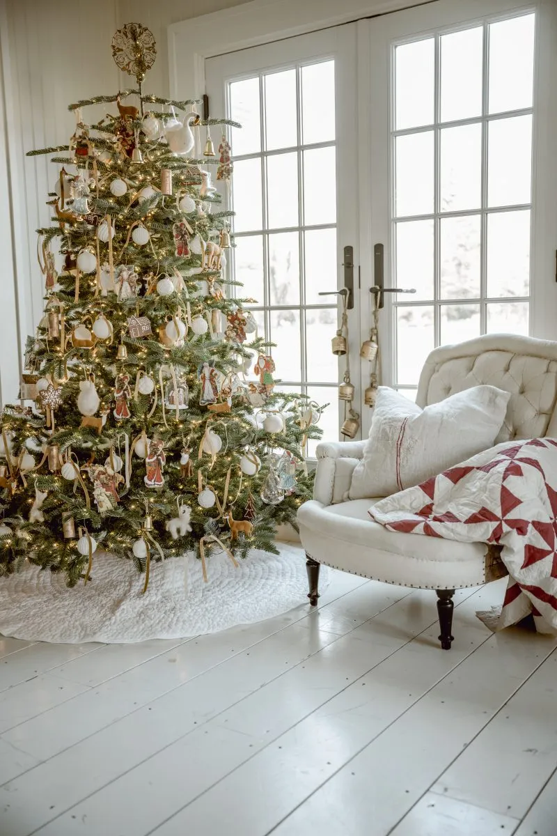 Christmas Tree Design Ideas Story - A Blissful Nest