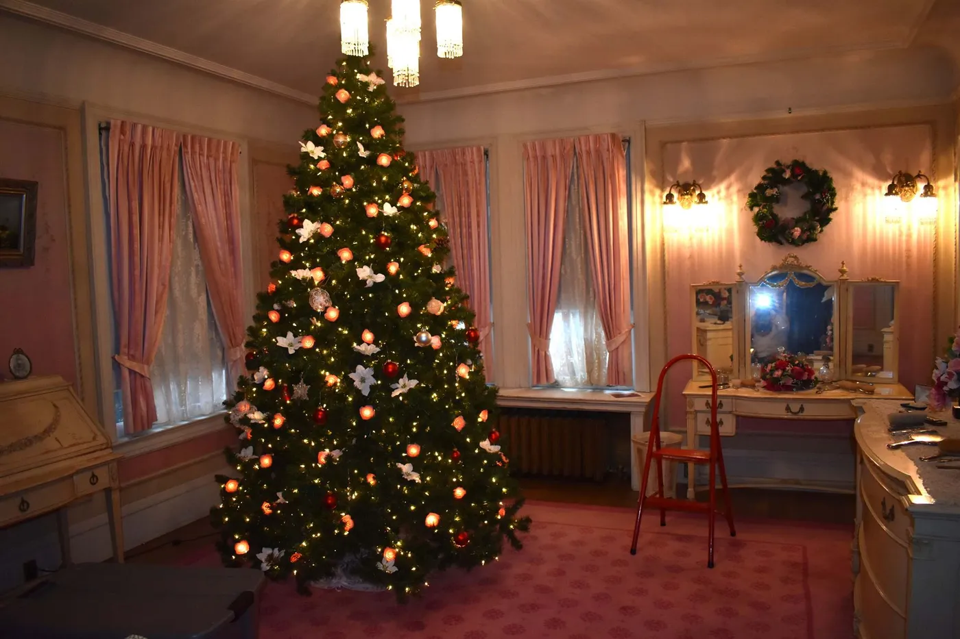 Christmas Trees – Sheridan Media