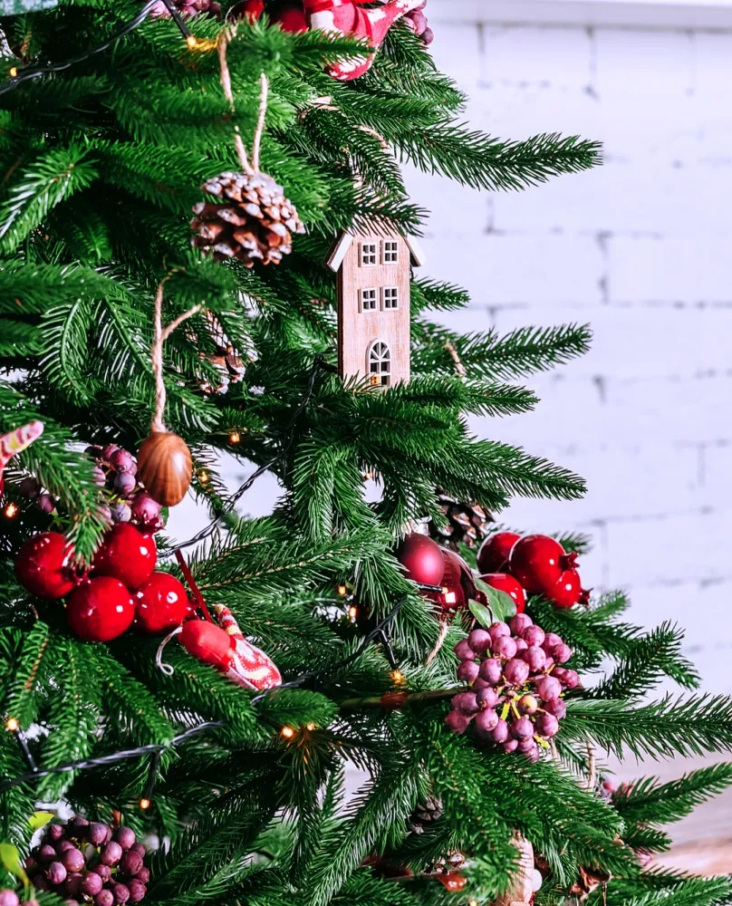 Collection of Christmas Trees and the History of This Holiday Staple - Town  & Country Living