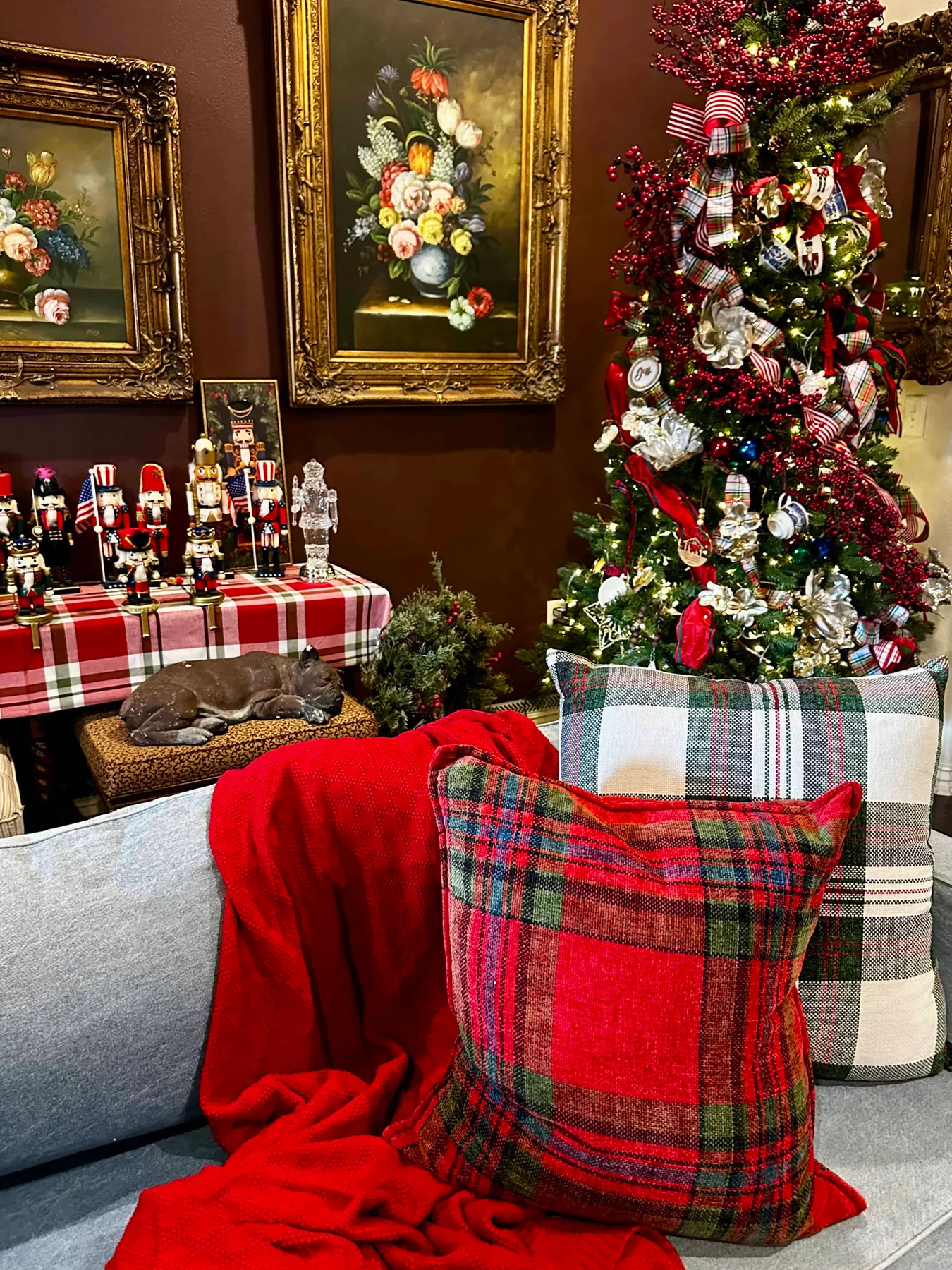 Come In, and Be Merry: A Holiday Home Designed With the Thrifter In Mind - Amy Sadler Designs
