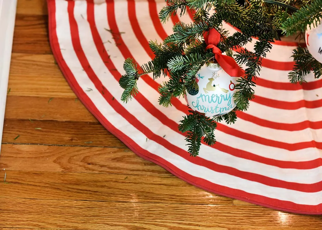 Coton Colors Red Stripe Tree Skirt
