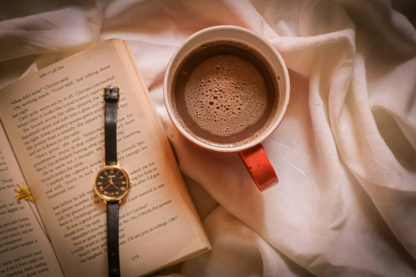 Cozy reading corner with a hot drink - Free Photo on Unsplash
