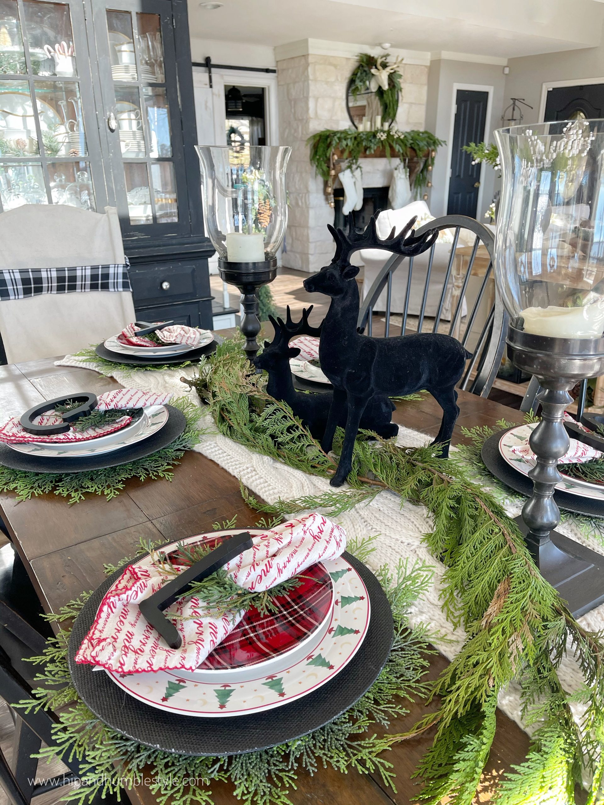 Creating A Special Holiday Table | Festive Holiday Tablescape