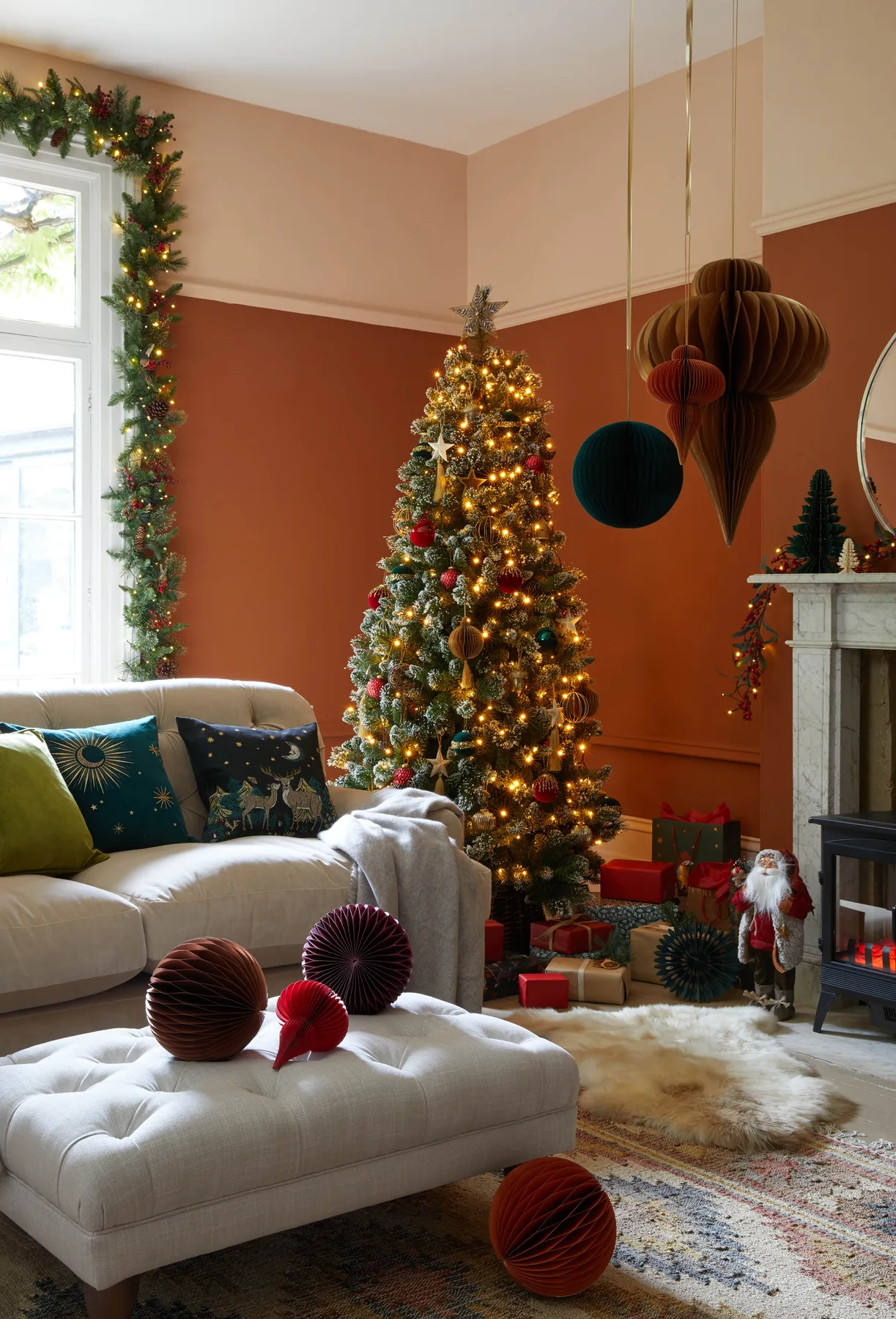 Decorate Your Christmas Tree With My 24 Expert Tips