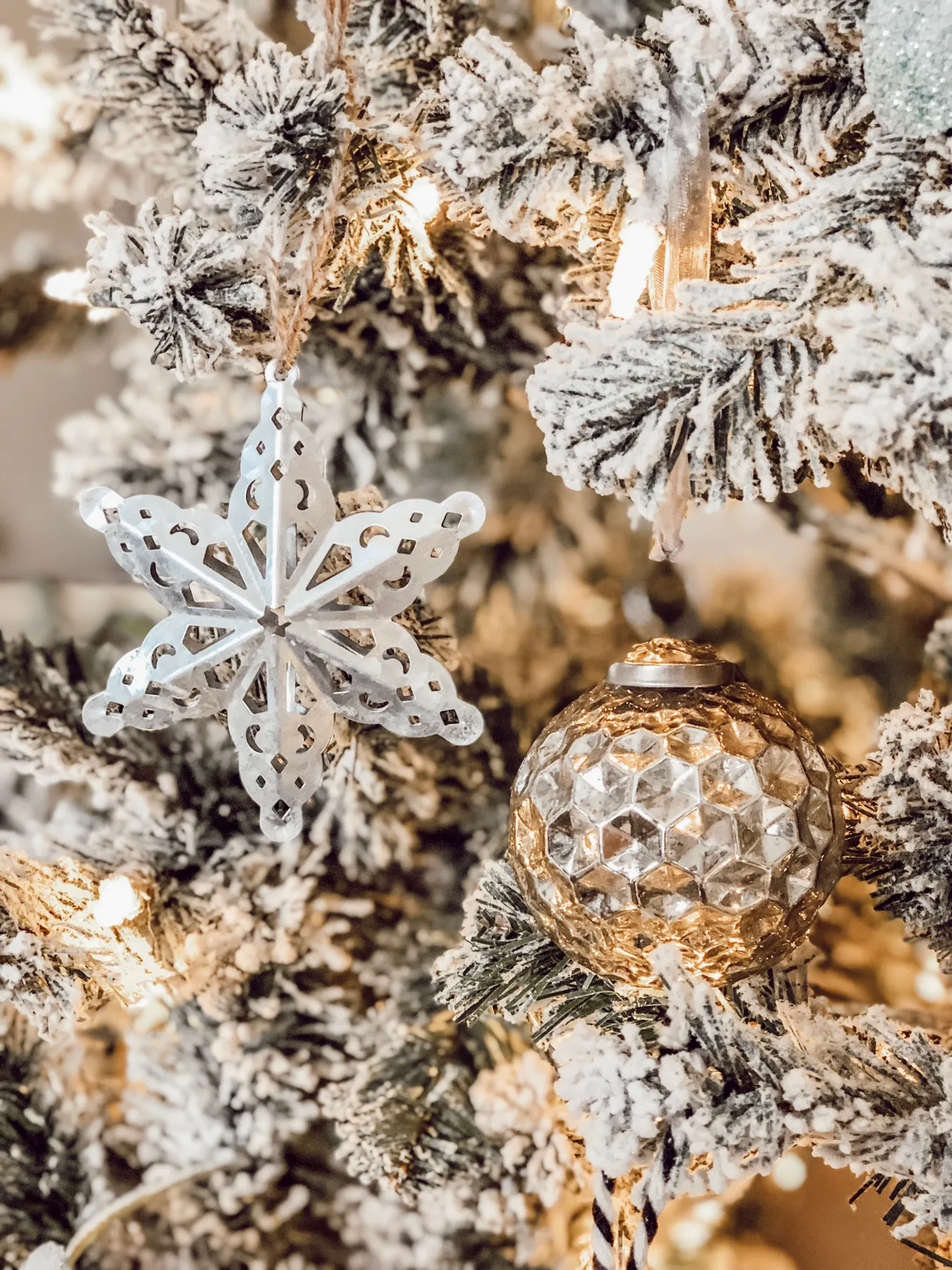 Decorating a Simple White Flocked Farmhouse Christmas Tree - Rain and Pine