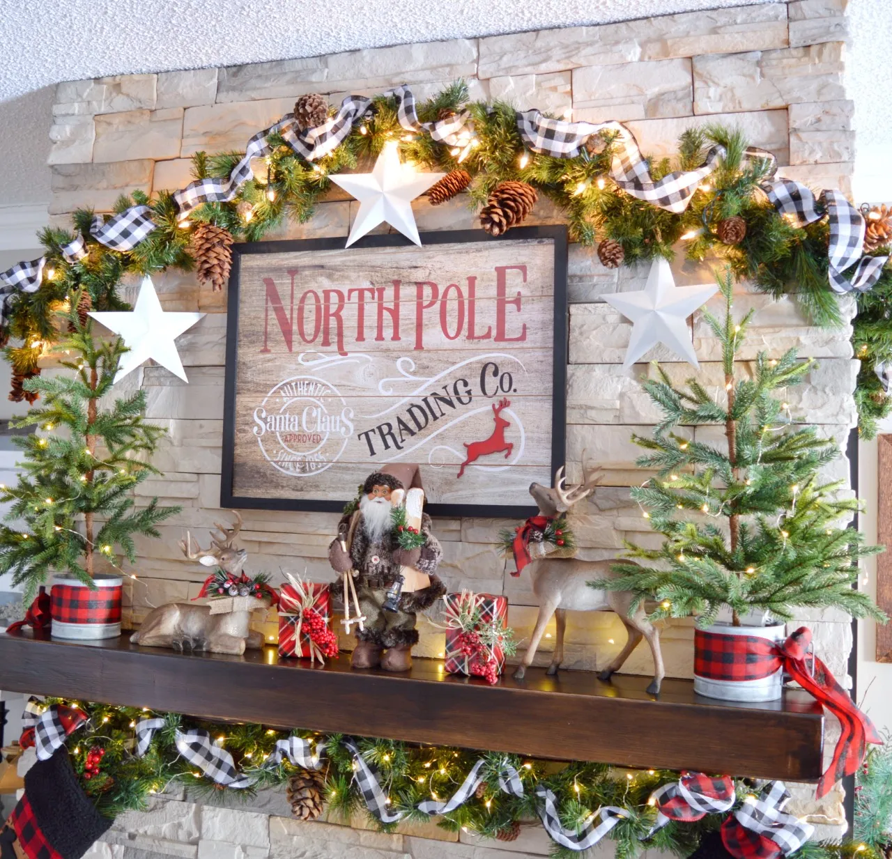 Dining Delight: Christmas Mantel and Fireplace