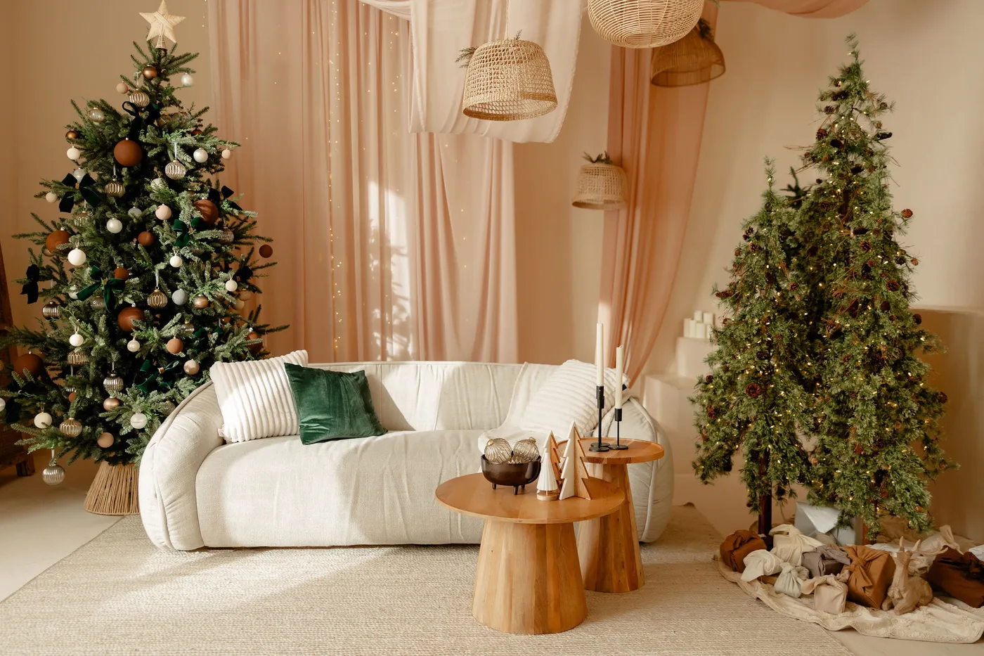 Discover the Art of Minimalist Merry in Our Lounge Studio - Mint Room Studios