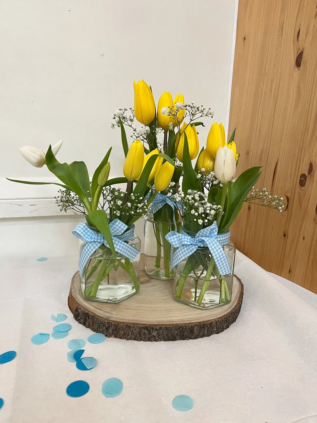 DIY Mason Jar Table Decorations: Simple budget-friendly Spring centrepieces  | Dove Cottage