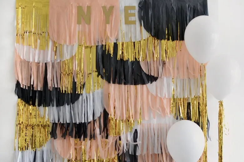 DIY Photo Backdrop For Your New Year's Eve Party
