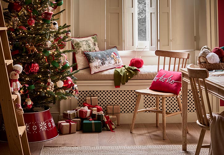 Dobbies Unwraps Five New Decorating Themes For Christmas 2025