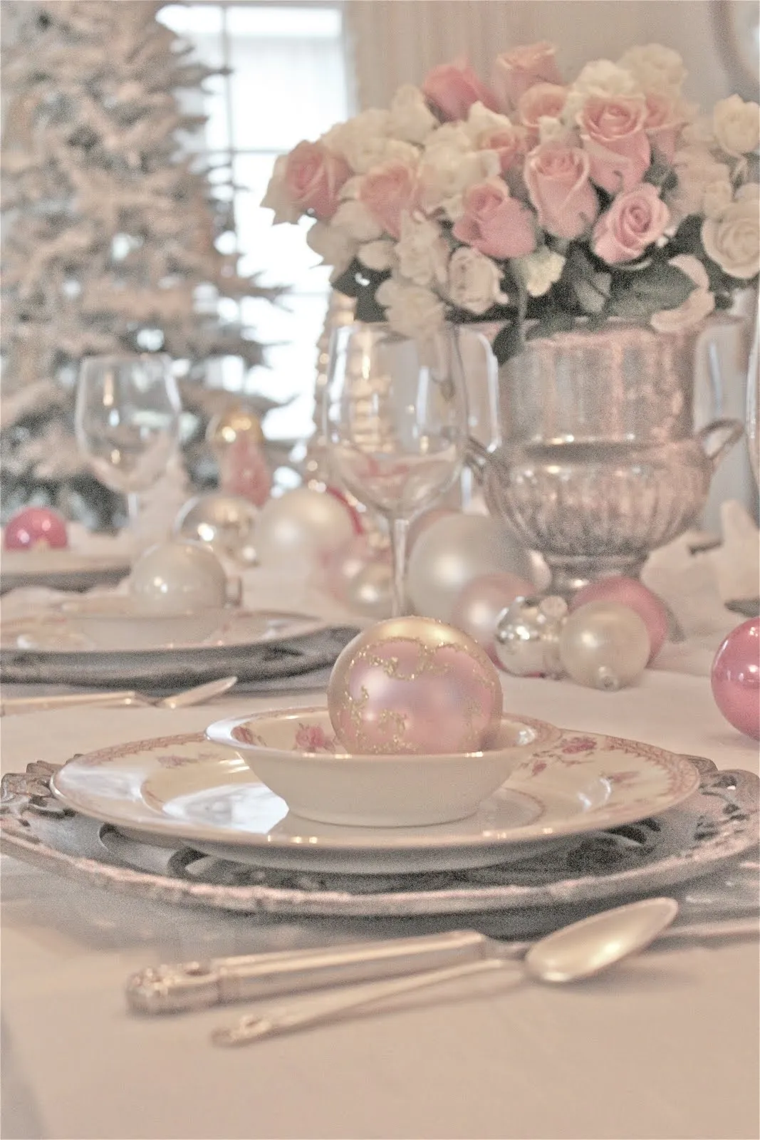 DREAMING OF A PINK CHRISTMAS - French Country Cottage