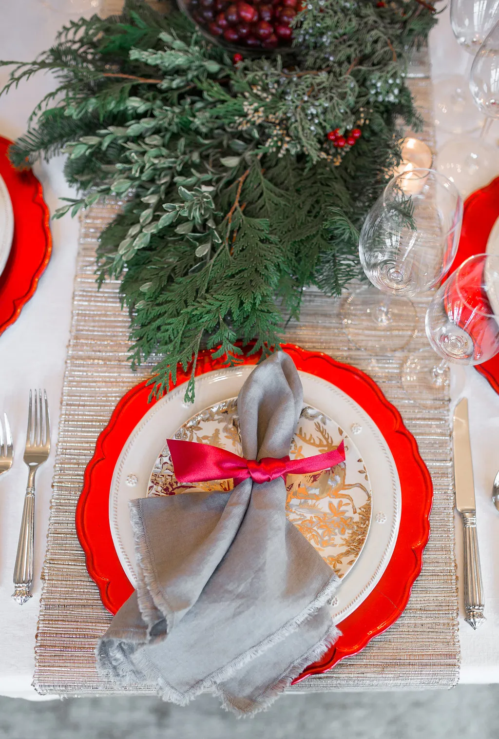 Elegant Christmas Tablescape | Setting the Perfect Christmas Table