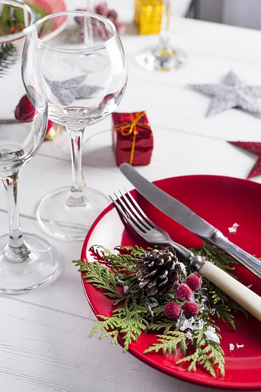 Eleven Christmas Table Setting Ideas - Town & Country Living