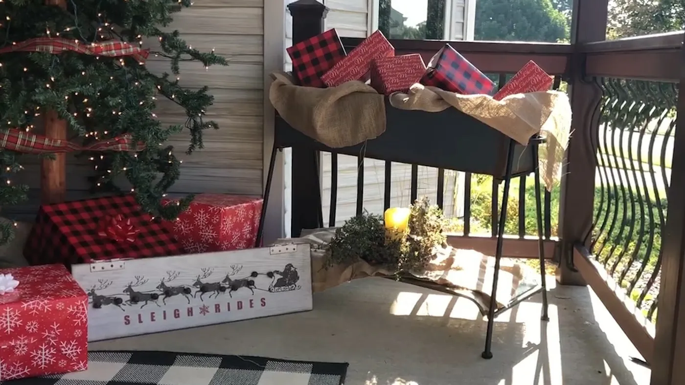 Farmhouse Christmas Front Door Decorating - Country Door Blog