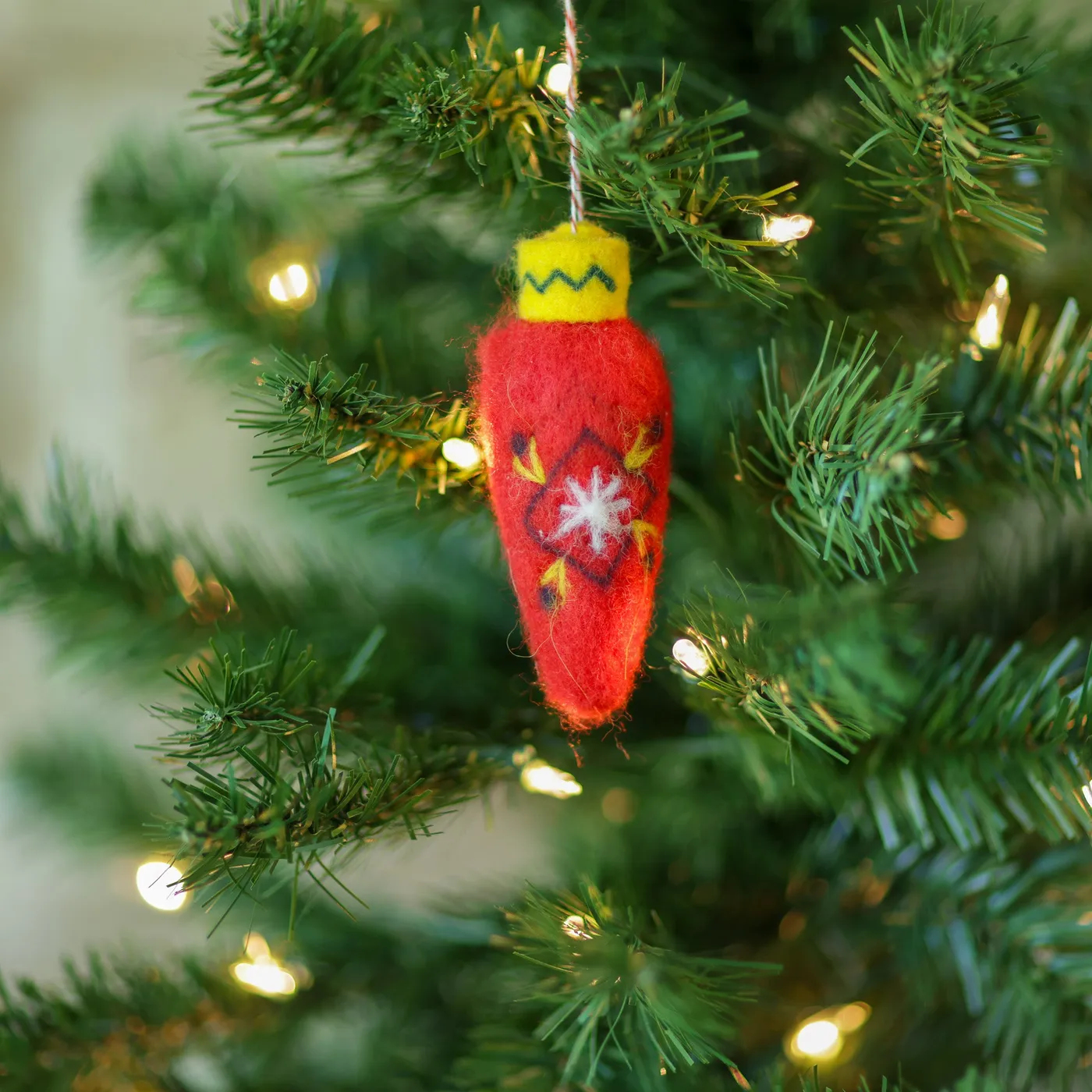 Felt Vintage Christmas Light Ornament – 80AcreMarket.com