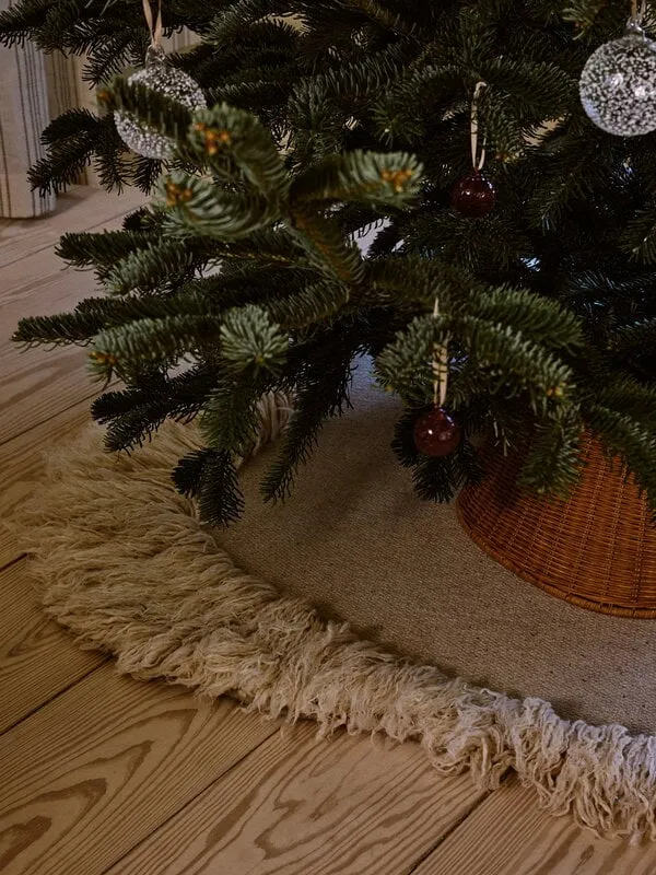 Ferm Living Drape braided tree skirt, natural rattan | Finnish Design Shop