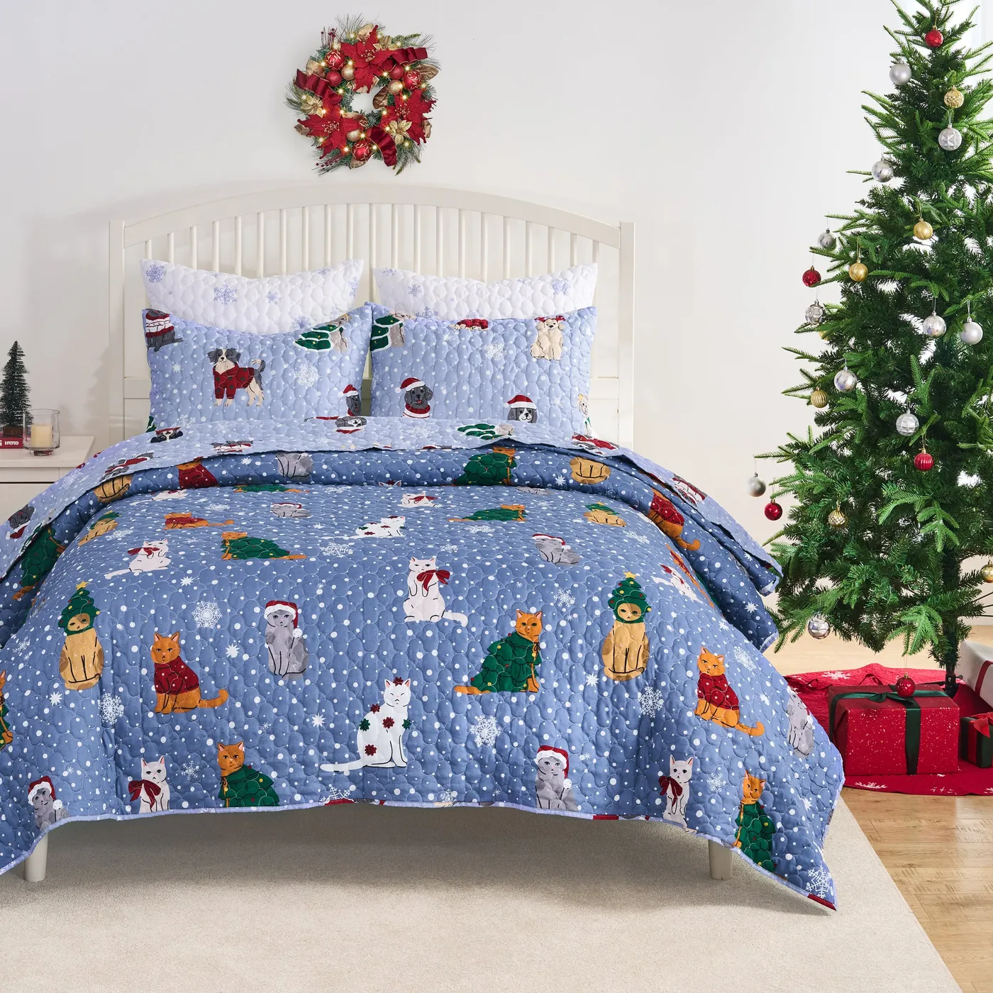 Festive Bedding - Retro Barn Country Linens
