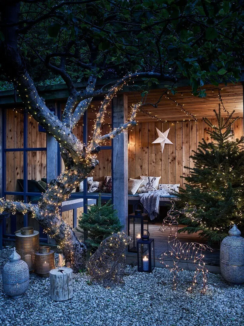 Festive Holiday Lighting Ideas for Garden and Terrace | Archi-living.com -  Web Magazine by Architects and Designers