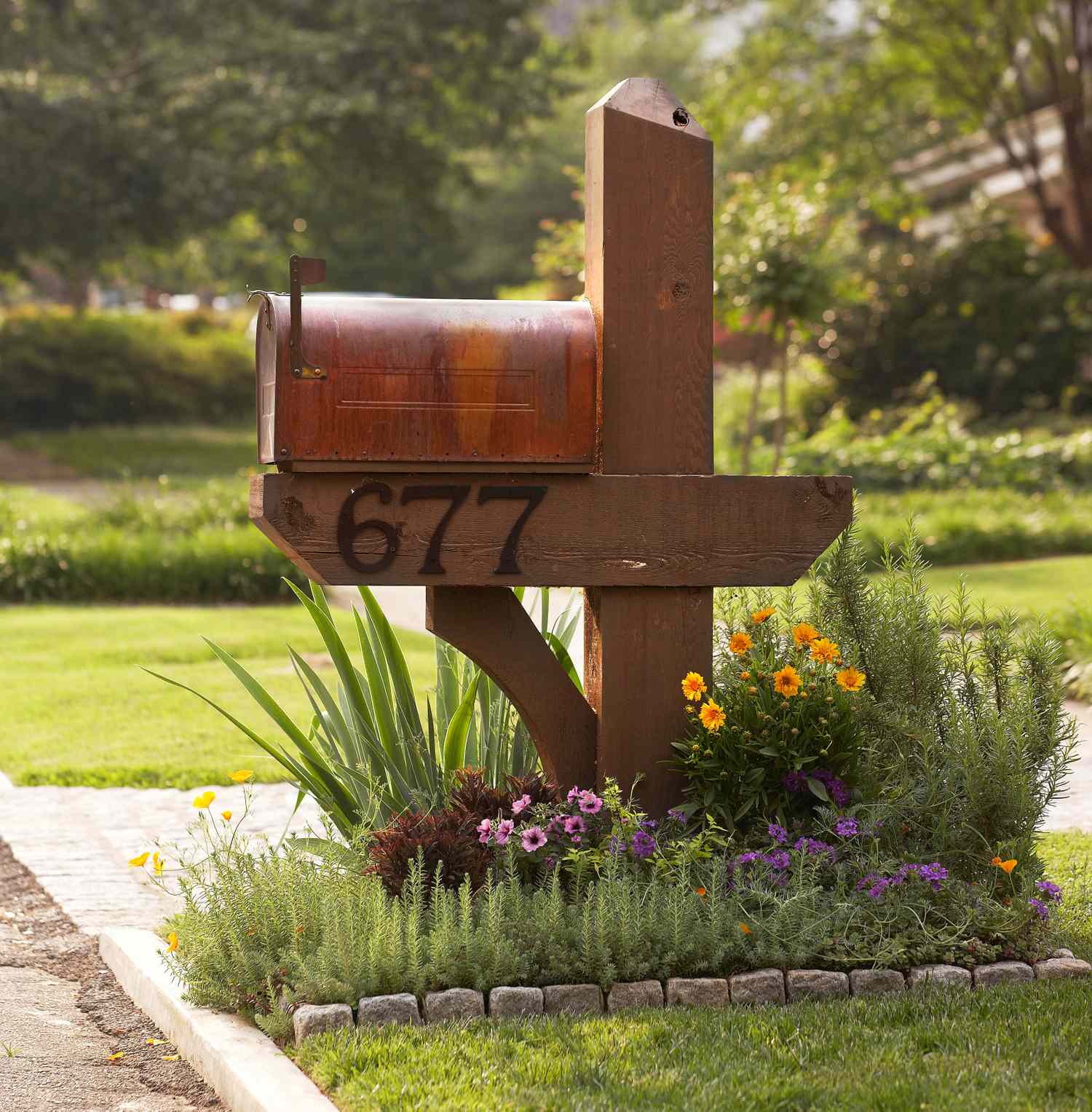 Front Yard Mailbox Garden Ideas That Will Make You Smile