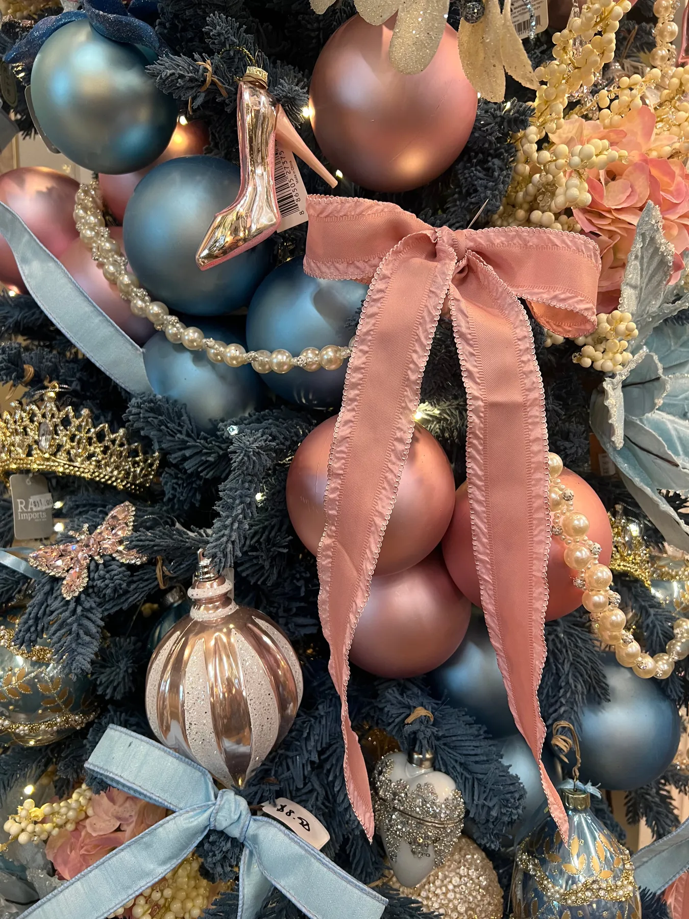 Frosted Petals | Evergreen Home & Floral – Evergreen Home and Floral