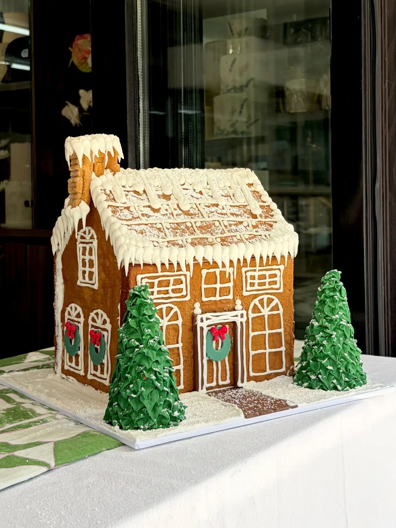Georgian Gingerbread House — Vanilla Pod