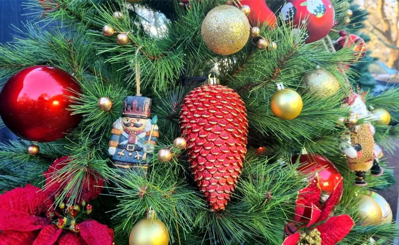 Giant Christmas Trees - Hire or Purchase