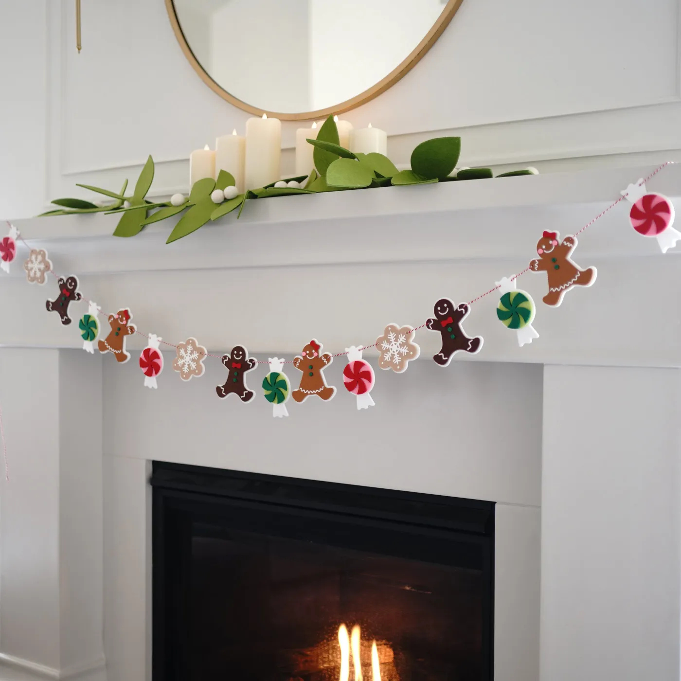 Gingerbread Cookies and Candy Garland | shopdecomod