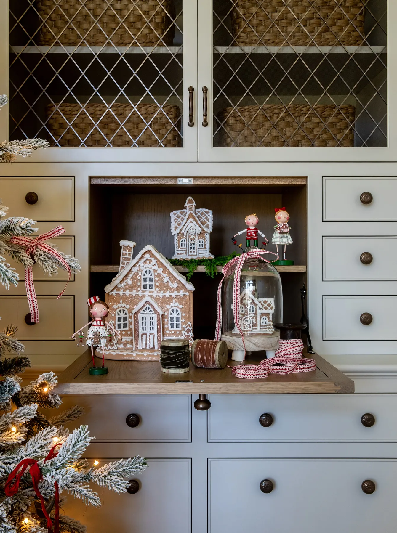 Gingerbread Houses & Holiday Village | House of Jade Home