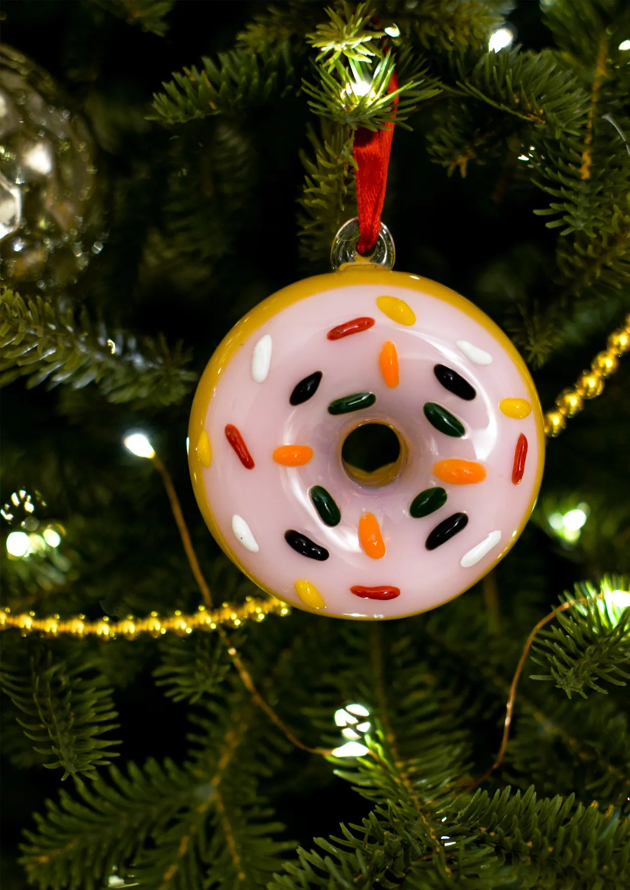 Glazed Donut Christmas Ornament | Handblown Glass Decor – Glass Forest