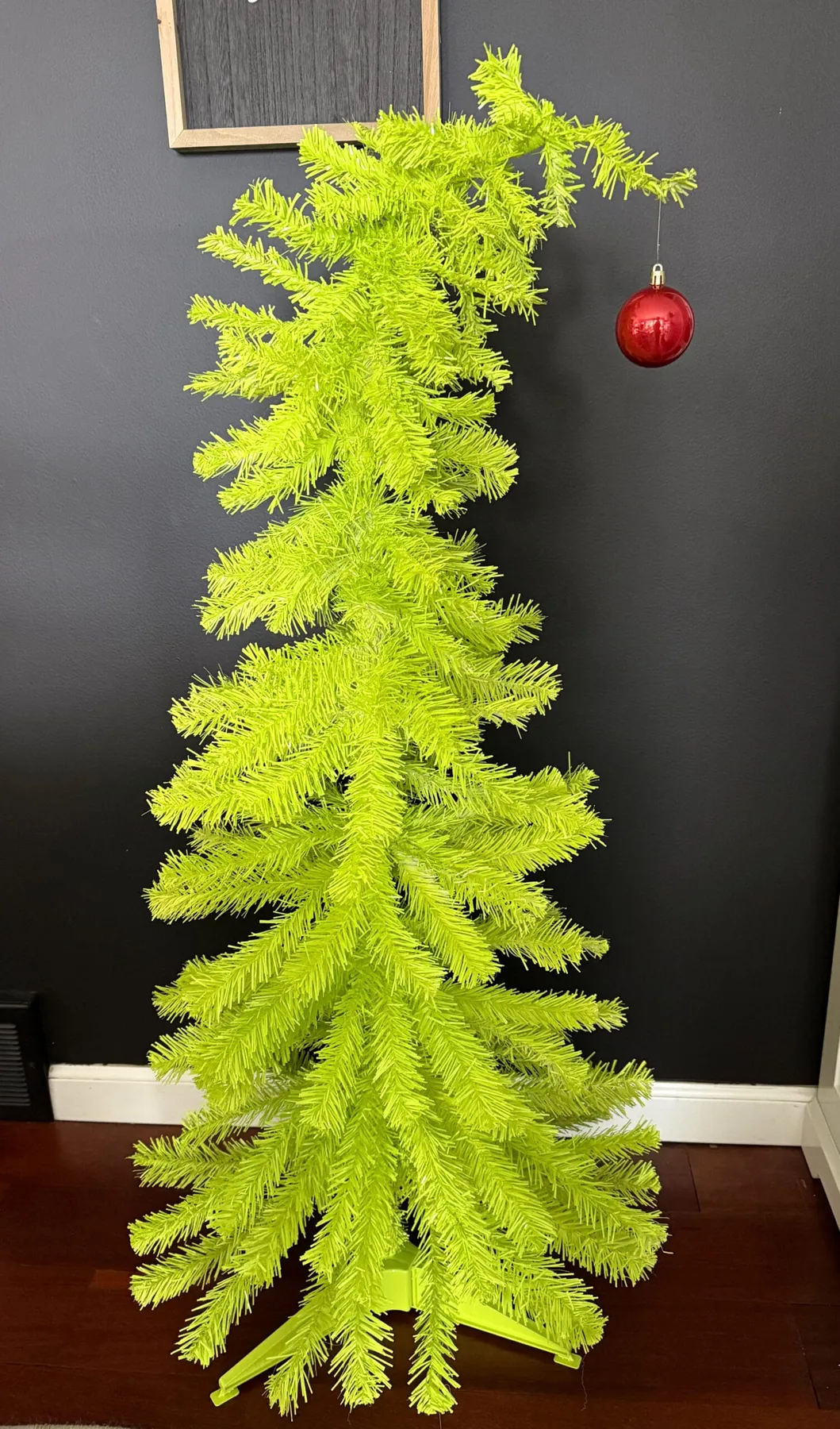 Grinch Christmas Tree / Grinch / Whoville / Suess / Who The Grinch tree