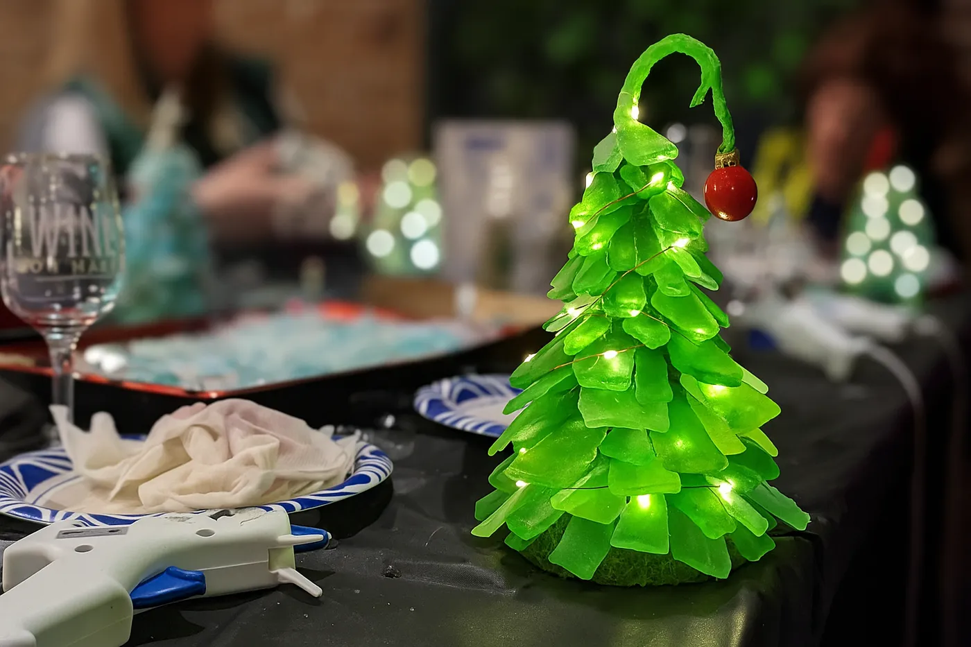 Grinchy Seaglass Christmas Tree Workshop & Wine Tasting - Wine on Main