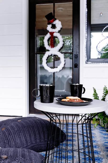 Holiday Porch Design Ideas From HGTV Urban Oasis 2019 | HGTV