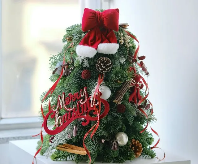 Hong Kong *2025 Christmas* 40cm Burgundy Noel Christmas Tree arinquefloral - Pinkoi