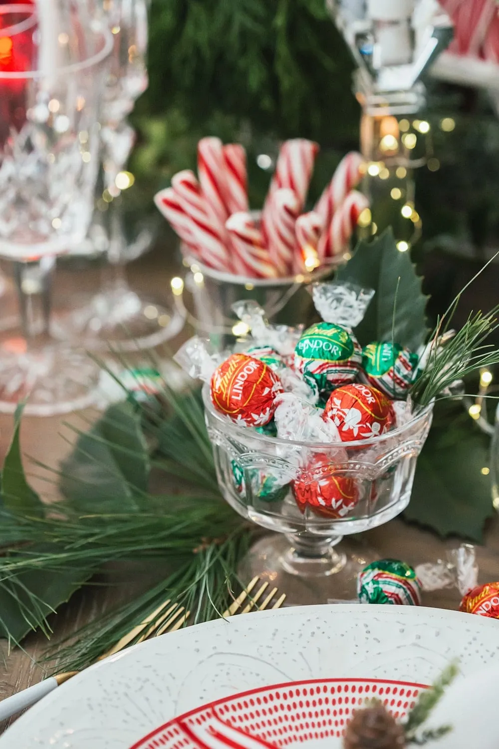 Host a Peppermint Holiday Dinner Party - Pizzazzerie