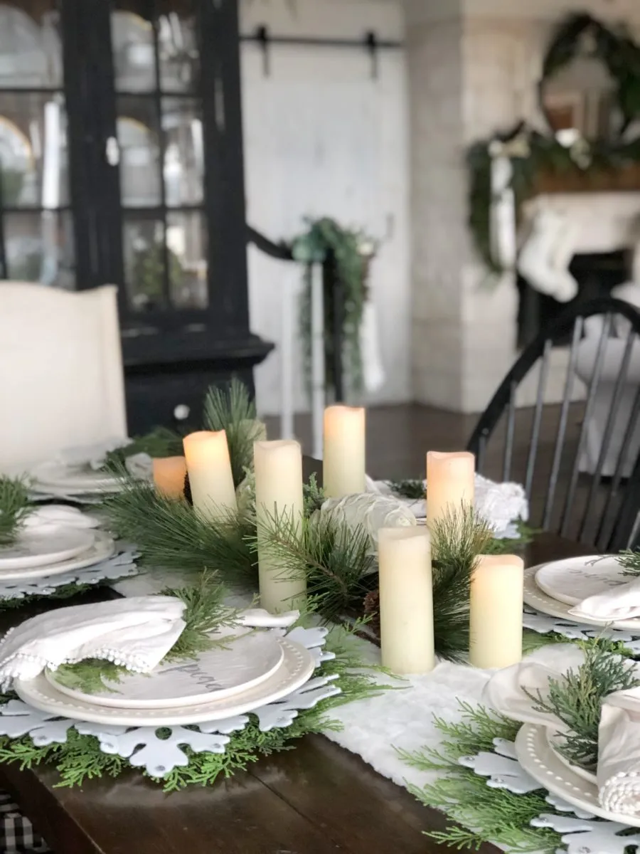 How To Create A Festive Tablescape Two Ways * Hip & Humble Style