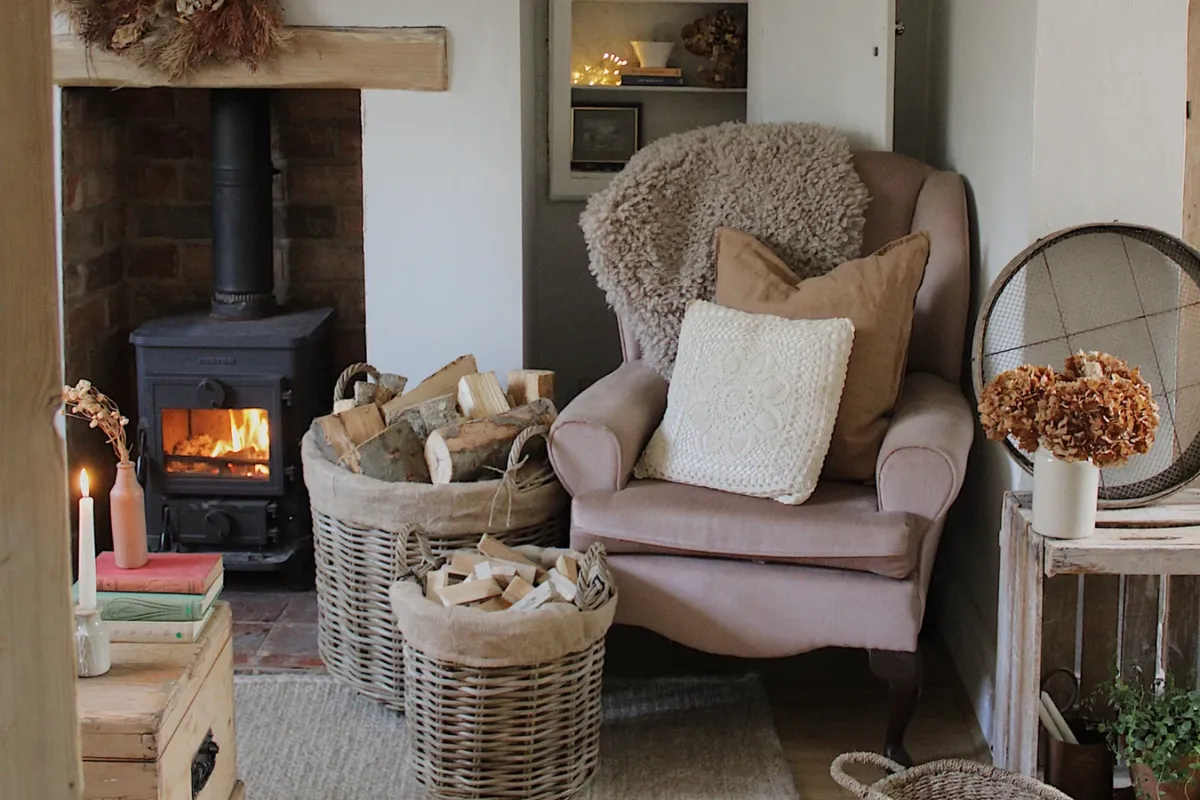How to Decorate a Basket for Living Room: 10 Expert Ideas – Artera Home